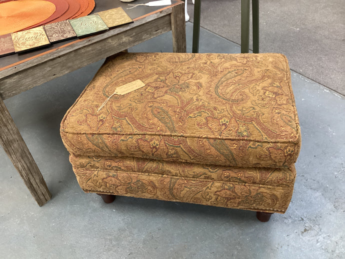 Sam Moore Furniture Co Ottoman 20x27x16h