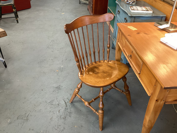 Ethan Allen Spindle Back Maple CHair