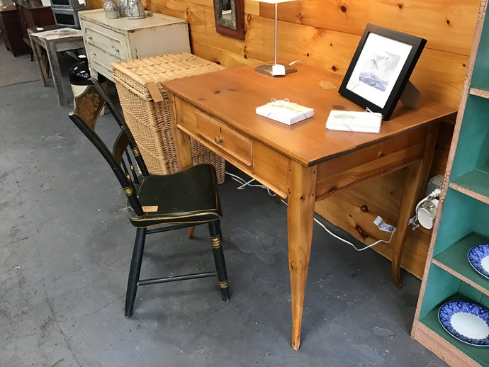 Vintage Lane Furniture Writing Desk