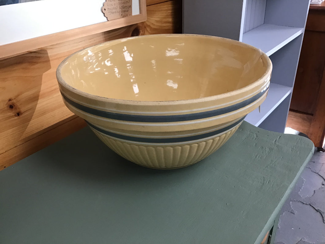 Vintage Yellow Ware Bowl 14