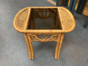 Wicker Table Glass Top 30x31x31h