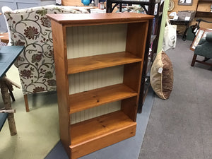 Puritan Pine Bookcase-Beige 26w x 42hx 10"d