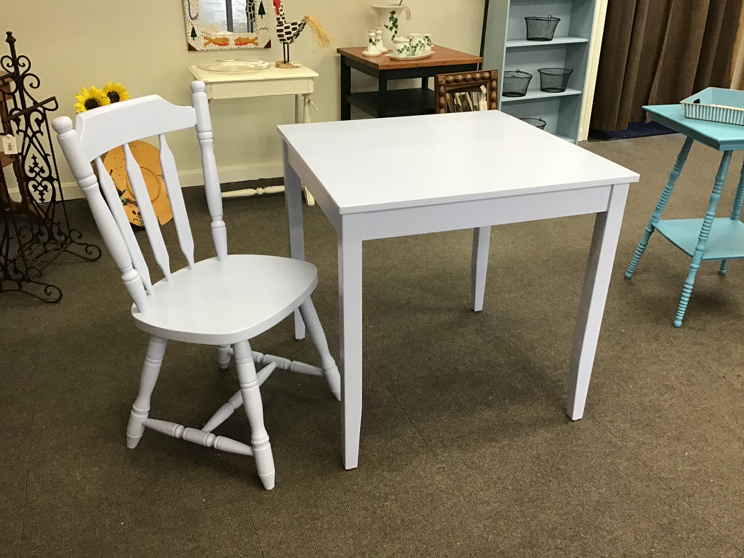Blueberry Cream Table and Chair 29x29x29h
